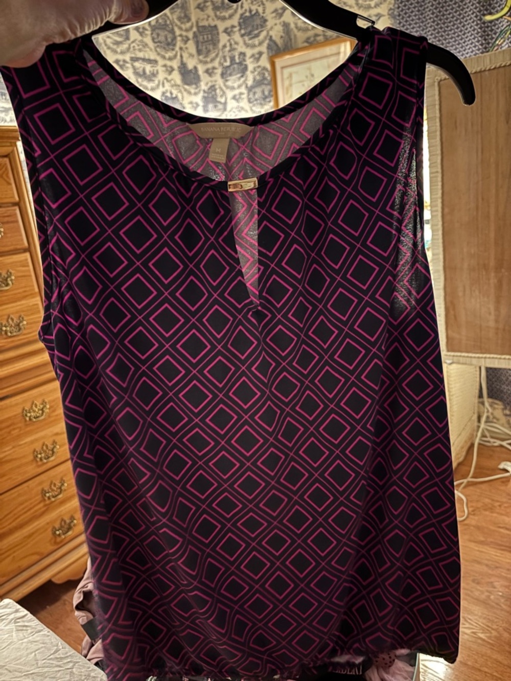 Banana Republic Black & Magenta Geometric Print Sleeveless Camisole